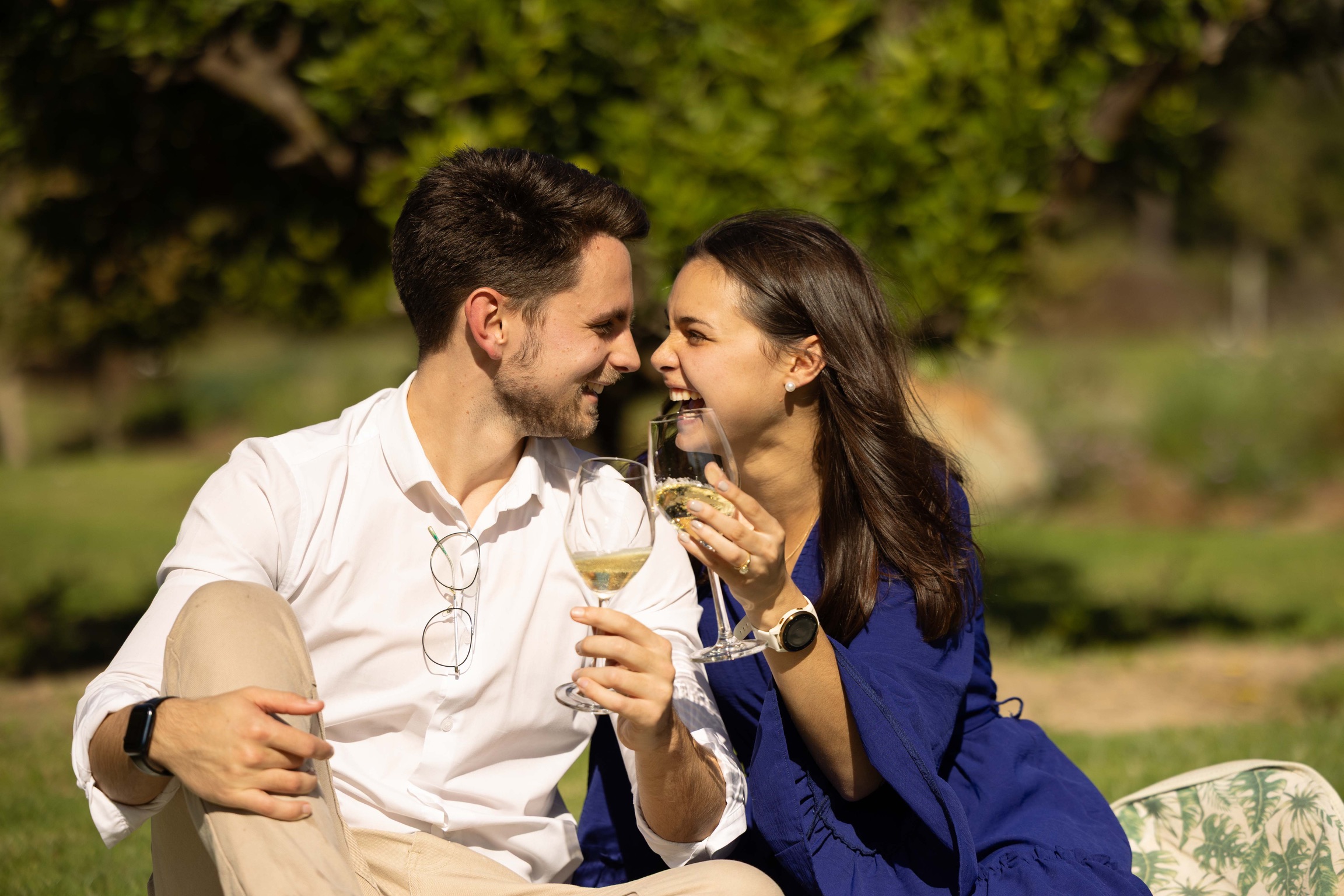 Jonty and Karla celebrating with a picnic